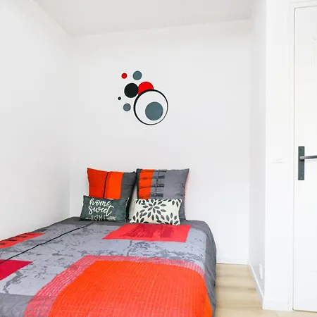 Apt4p-securefreeparking -metro4 Bagneux (Hauts-de-Seine)